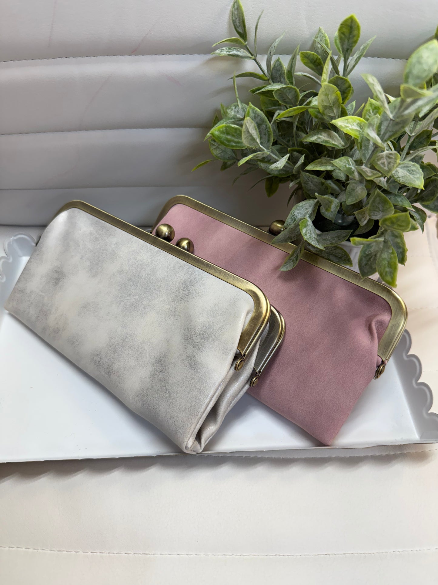 The Alicia Wallet