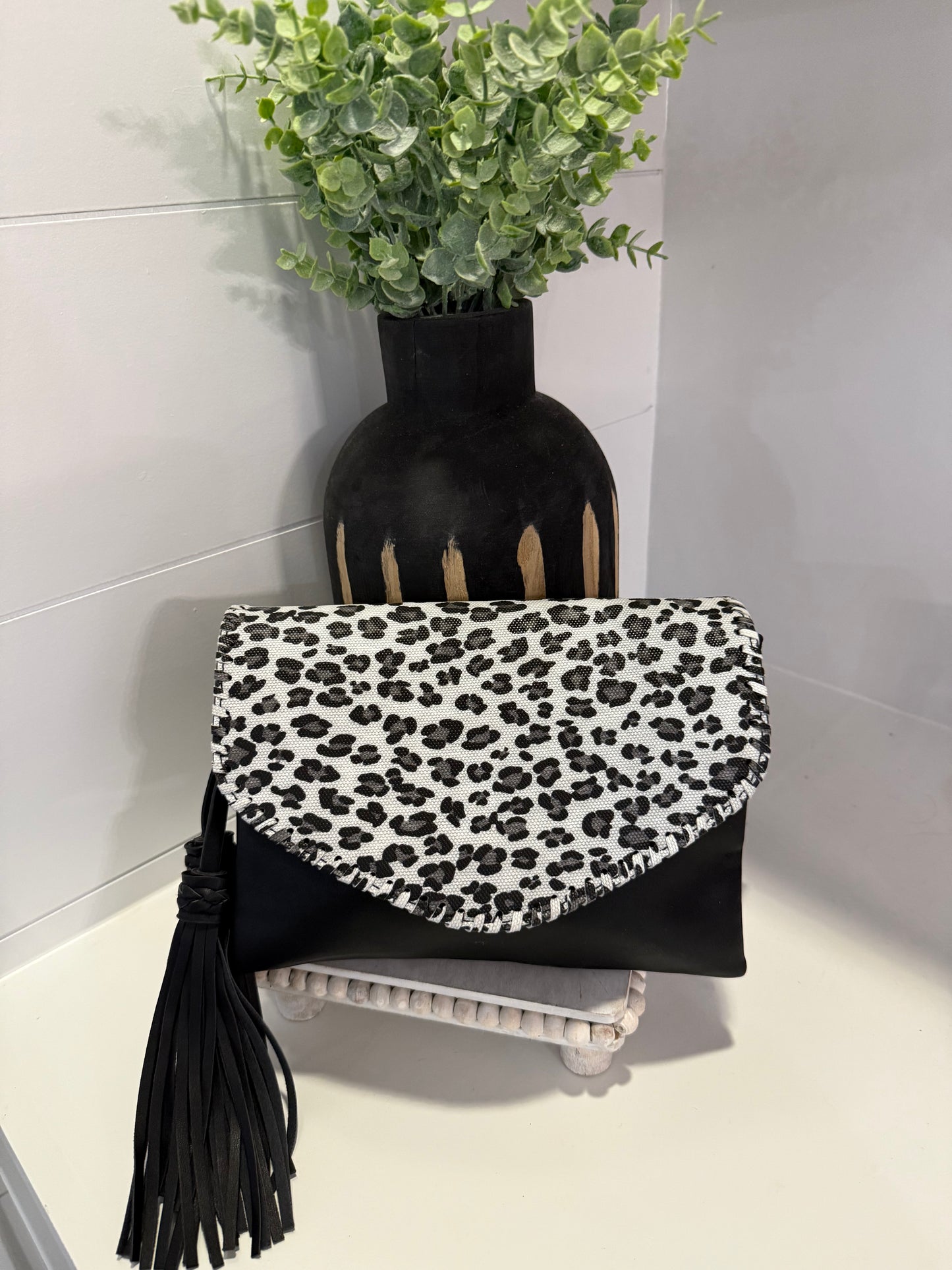 Lindsey Crossbody