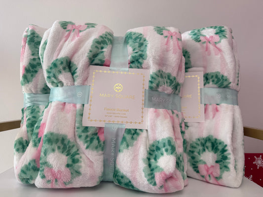 Rosy Wreath Fleece Blanket